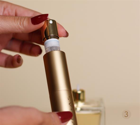  PurseSizeFragranceSprayContainer